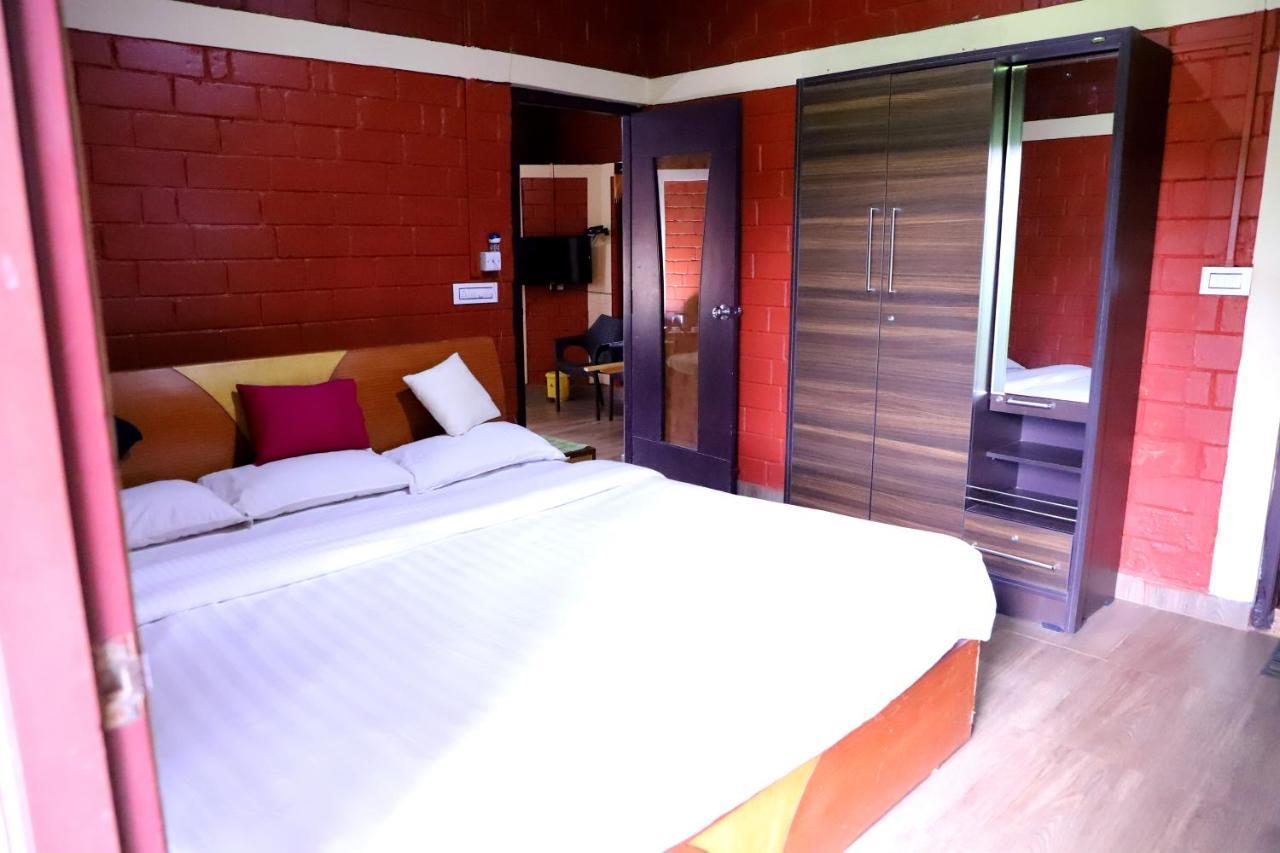 Pepper Green Wayanad Resort With Swimming Pool Kattikkulam Exterior foto